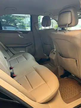 Mercedes-Benz E250 2010 Bensin
