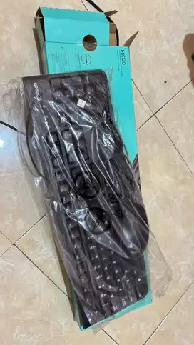 Keyboard dan Mouse Logitech