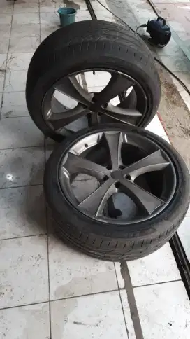 Velg r19 pcd 5x114 ex juke