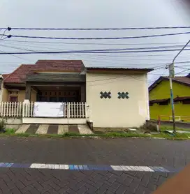 A275 JUAL RUMAH AREA WARU, SHM ADA KELEBIHAN TANAH
