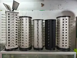 Stand Tempat Kacamata