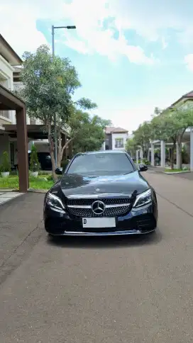 MERCEDEZ BENZ C300 AMG LINE AT 2019