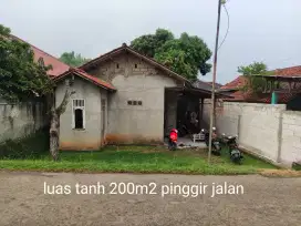 Rumah second dijual 200m²(550jt)akses truk Cikaret Cibinong Bogor