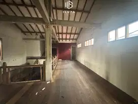 Disewakan ruko 2 lantai butuh renovasi area kemang