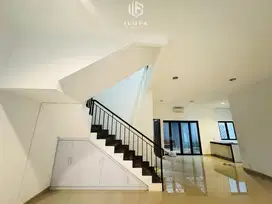 Disewakan rumah modern 2lt area kebayoran baru