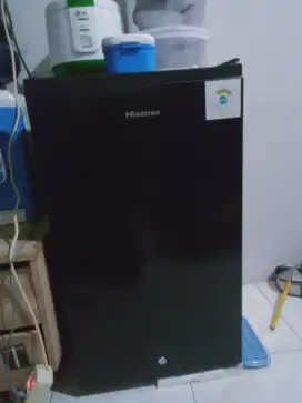 KULKAS HISENSE 1 PINTU