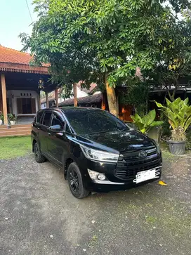 Dijual Innova 2.4 V/AT Tahun 2020