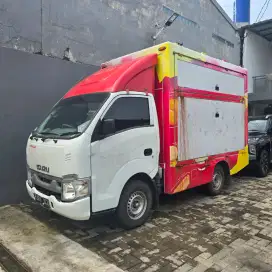 ISUZU TRAGA 2.5 BOX FOOD TRUCK KAYA BARU