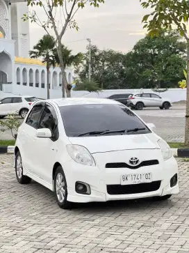 (DP19JT) TOYOTA YARIS E BAKPAO M/T 2012