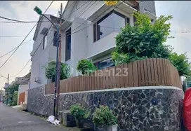 Rumah Huk Siap Huni Sangat Asri Dan Cantik Ngantong
