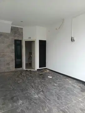 Rumah mewah 2 Lt di pisangan baru +, 5 menit ke stasiun jatinegara