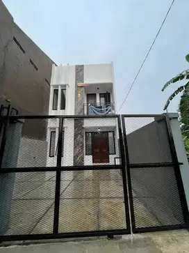 Rumah 2 Lantai Murah Strategis Pemda Cibinong