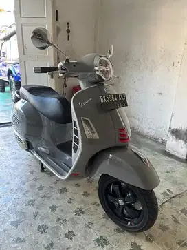 Vespa GTS super 150cc
