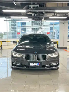 BMW 740Li 2018 Pure Exellence LIKE NEW