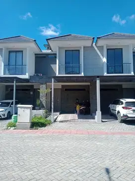 DI SEWAKAN RUMAH SPRINGVILLE RESIDENCE SAMPING TRANSMART RUNGKUT