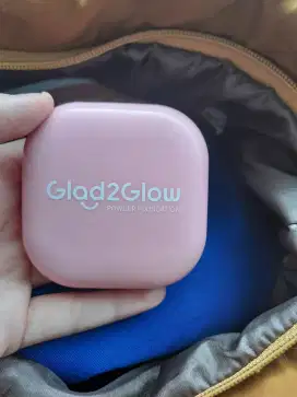 Bedak glad2glow