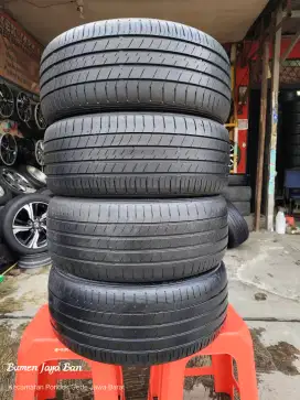 Ban 215 45 R17 Dunlop sp sport LM untuk altis vios avanza freed