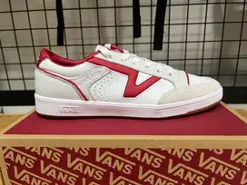 Sepatu Vans Lowland CC JMP Court Sneakers VN0007P2Y52 - Original