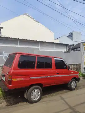 Toyota Kijang Super 1992