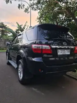 Dijual Cepat Toyota Fortuner G 2,7Cc Bensin matic