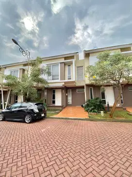 Disewa Rumah 2 Lantai di Malibu Village Gading Serpong