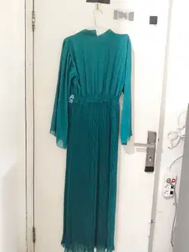 Dress gaun hijau tosca