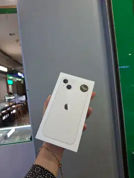 iPhone 13 128 GB PROMO GILA GILAAN, 7 JUTAAN AJA BOSKU LIMITED STOCK
