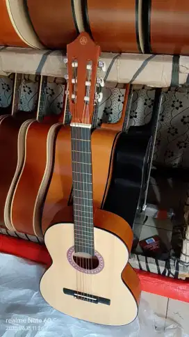 GITAR AKUSTIK KLASIK