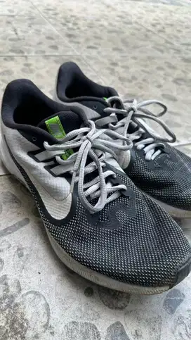 SEPATU RUNNING NIKE DOWNSHIFTER 9 AQ 7481-007