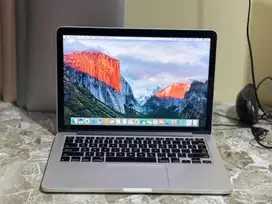 Macbook pro 2015 13inch i7 16/256