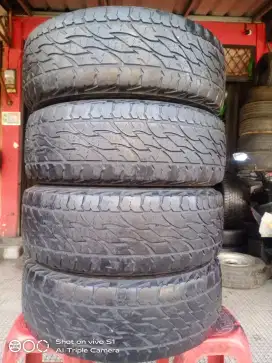Ban 265 65 R17 Bridgestone Dueler AT untuk fortuner pajero mux dll