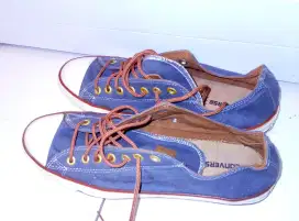 Sepatu Converse All Star Original Size 43/44  Kondisi Masih Oke.