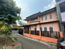 Dijual CEPAT  Rumah Posisi Hook dalam Komplek Nempel Bintaro