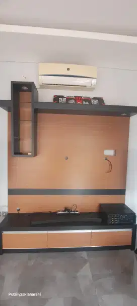 Lemari tv minimalis second bagus