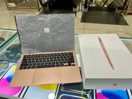 MacBook Air M1 2020 iBox ID/A Gold BH 99% CC 26 Mulus