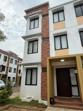 Rukoz (rumah kos kos an) depan universitas pembangunan jaya