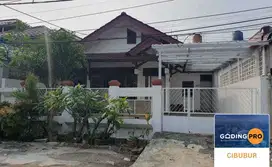 Rumah 1,5 Lantai Dalam Komplek Hanya 4 menit ke LRT Cibubur