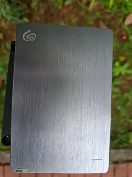 Dijual Hardisk External Merk SEAGATE 2TB Like New