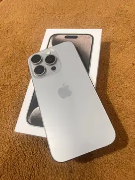 Iphone 15pro natural titanium