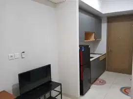 Disewa Apartemen Taman Anggrek Studio Semi Furnished, Grogol Jakbar