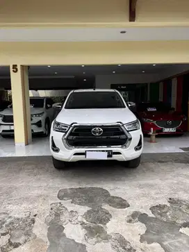 TOYOTA HIKUX V (ISTIMEWA)
