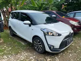 Sienta v 2016 low kilometer dibawah 50rb