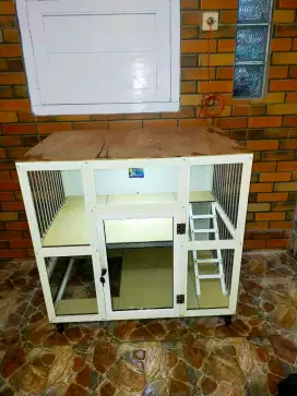 Dijual kandang kucing almunium like new 2 kmr, dilengkapi dengan lampu