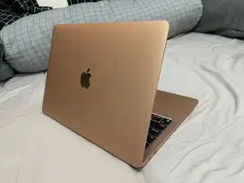 Dijual Macbook Air M1 2020 Very Like New