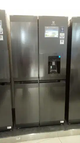Kulkas ELECTROLUX MULTIDOOR 537L
