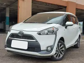 Toyota Sienta 1.5 V Bensin-AT 2016