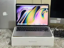 Macbook air retina 2020 i5 8/500 fullset