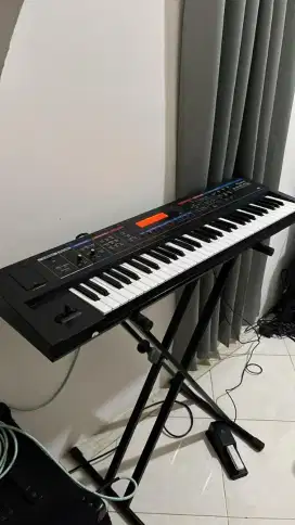Keyboard Piano Roland Juno DI