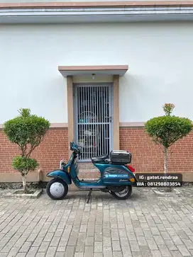 Vespa Exclusive 2 Tahun 2023 Hijau Metalik