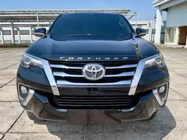 [DP 15JT] TOYOTA FORTUNER VRZ AT DIESEL 2017 HITAM TT 2016 G